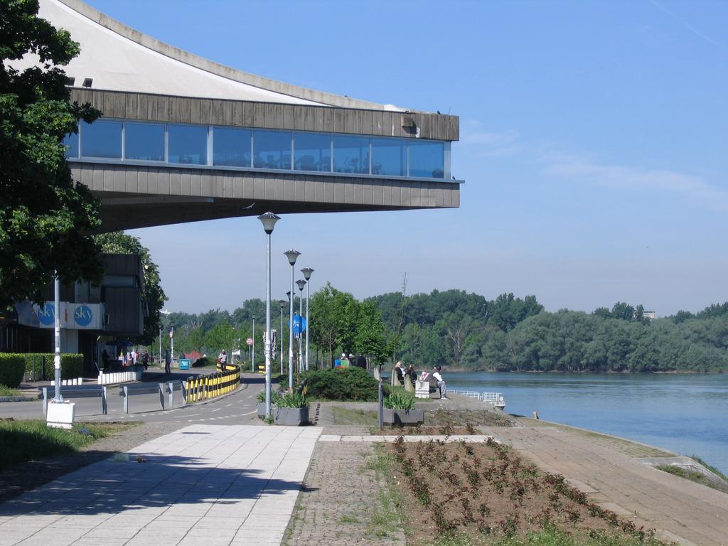 Danube Apartment Belgrade Extérieur photo